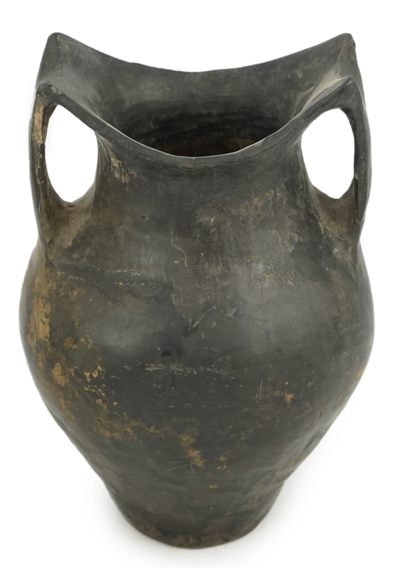 A rare Chinese Neolithic Siwa Culture burnished black pottery jar (c.1350 BC)